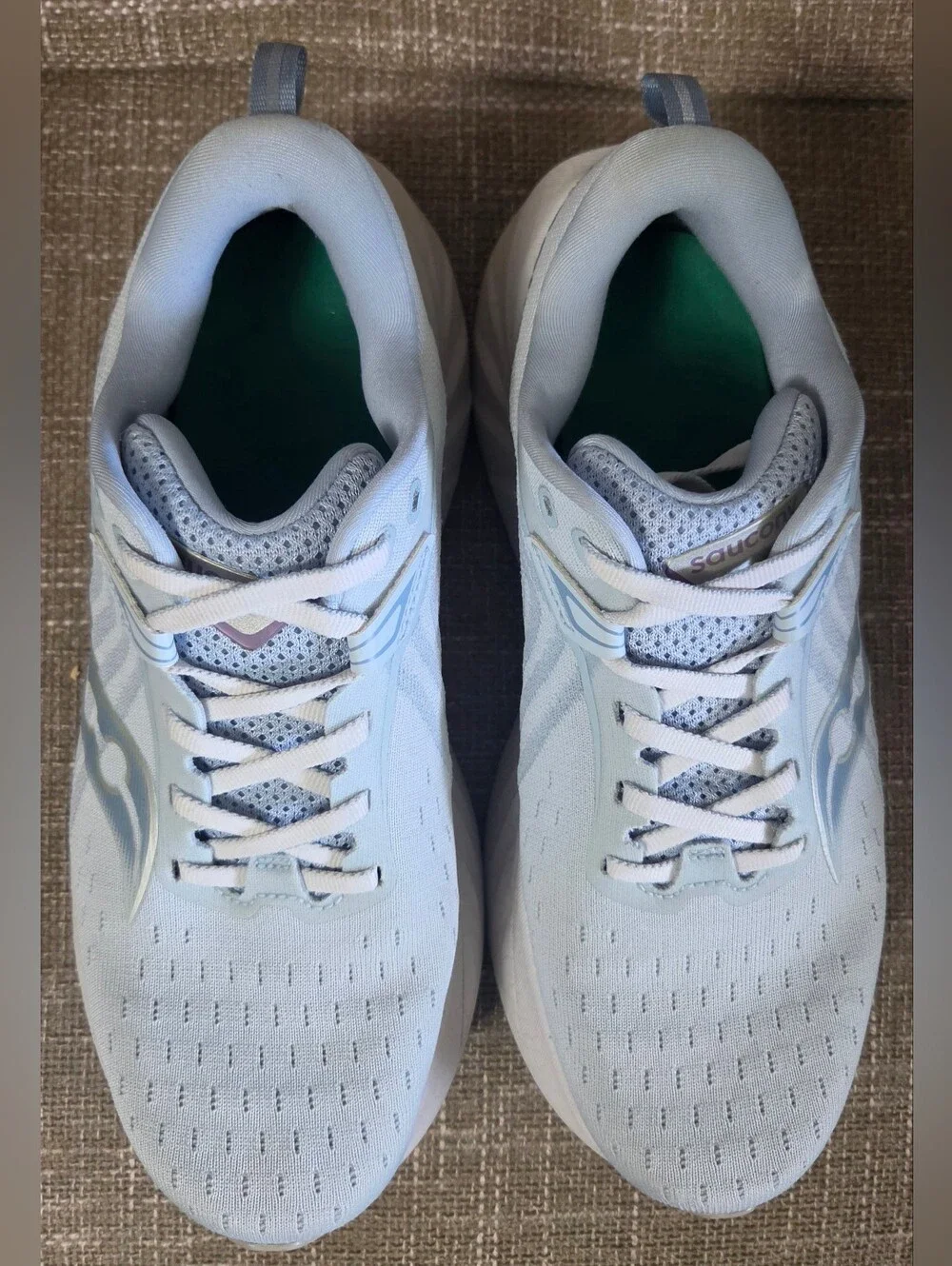 Saucony Triumph 22 Women's Size 9 W Light Blue Shoes Spenco PolySorb Insoles